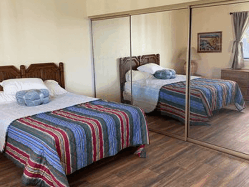 Phamily Home Elderly Care 2